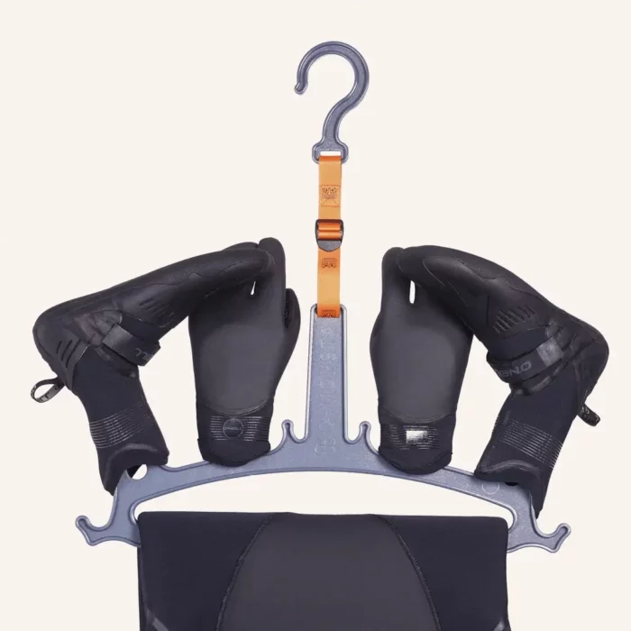 C-Monsta_Wetsuit_Hanger_V2_UK_-_C-MONSTA-4493242 C-Monsta Wetsuit cintre V2 – Image 8
