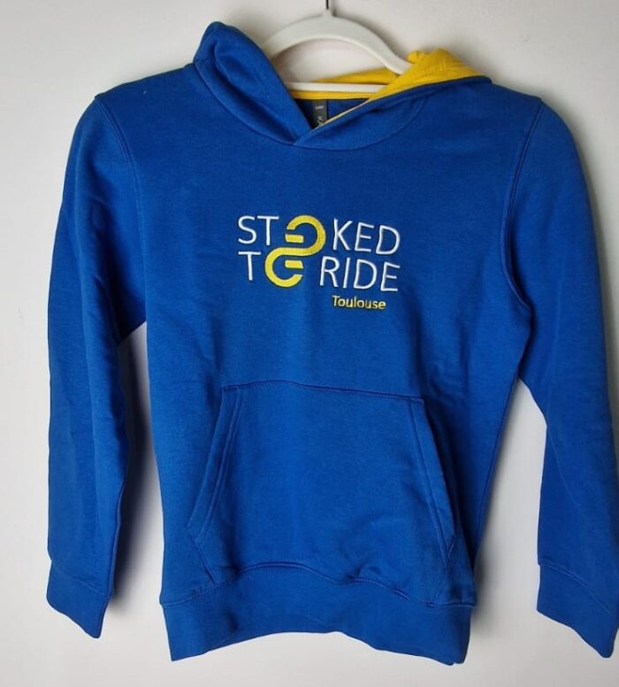 Hoodie Enfant Stoked To Ride Brodé – Image 1